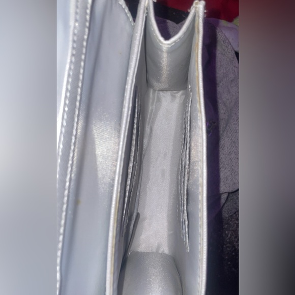 Guess Silver Purse - Picture 3 of 4
